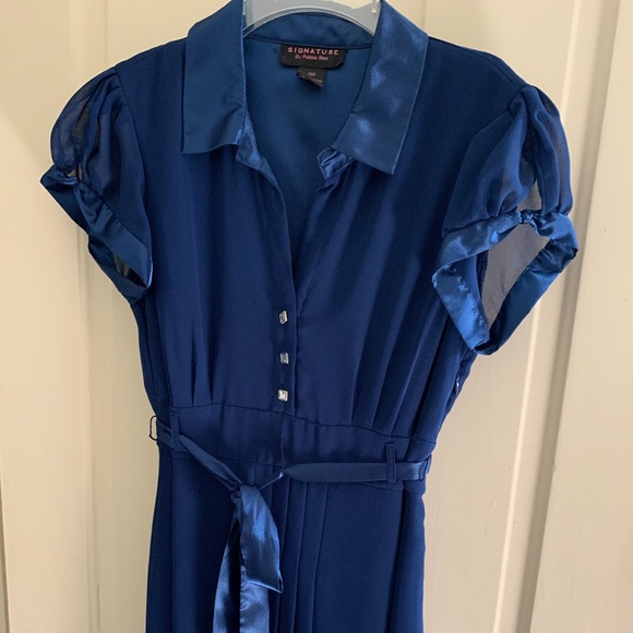 Blue dress - Picture 2 of 3